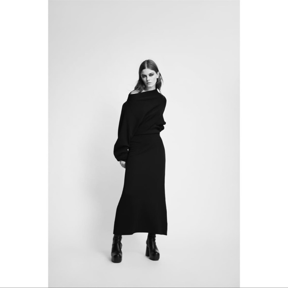 ZARA KNIT DRESS WITH RUCHING